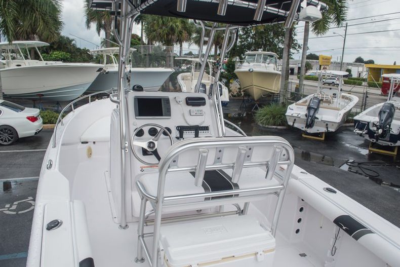 Thumbnail 7 for Used 2008 Pro-Line 26 Super Sport CC boat for sale in West Palm Beach, FL