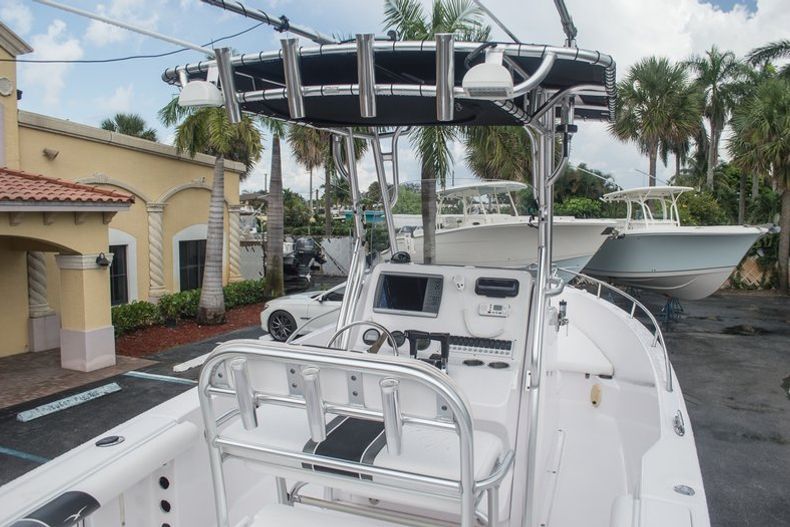 Thumbnail 9 for Used 2008 Pro-Line 26 Super Sport CC boat for sale in West Palm Beach, FL