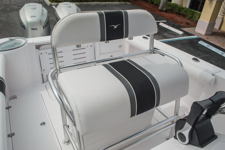 Thumbnail 17 for Used 2008 Pro-Line 26 Super Sport CC boat for sale in West Palm Beach, FL