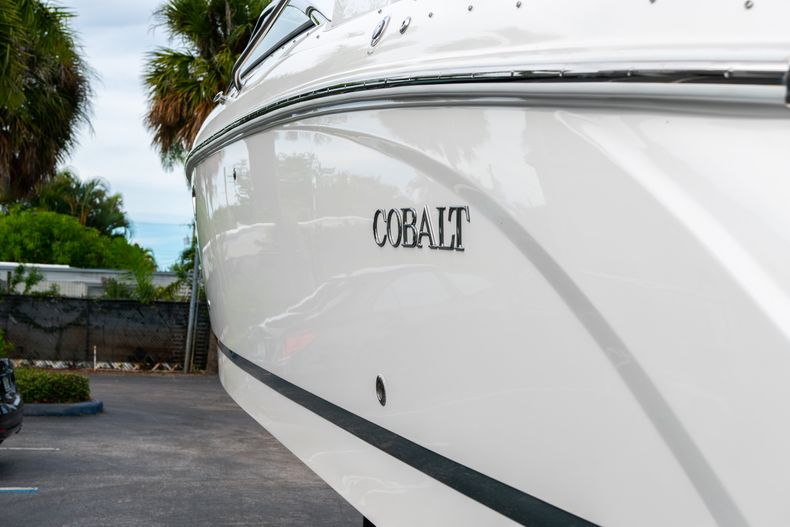 Thumbnail 8 for Used 2019 Cobalt 30SC boat for sale in West Palm Beach, FL