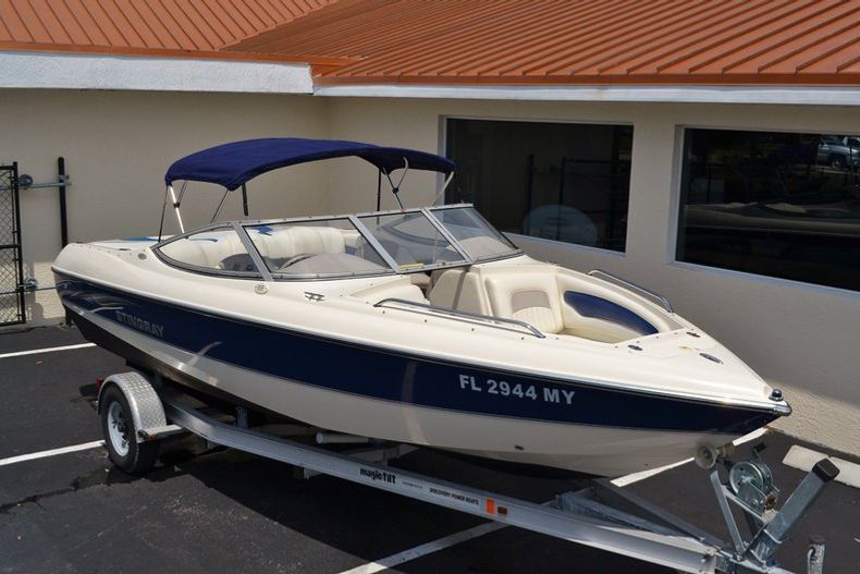 Thumbnail 25 for Used 2004 Stingray 200 LX boat for sale in Vero Beach, FL