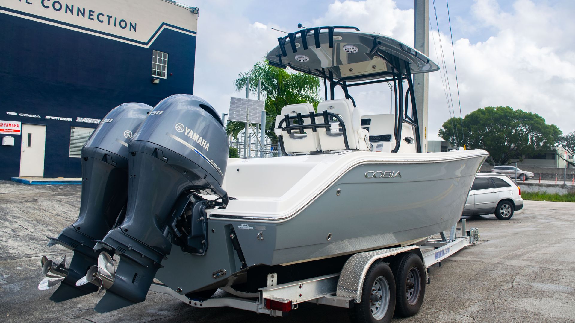 Used 2019 Cobia 261 CC #Y045 image 9