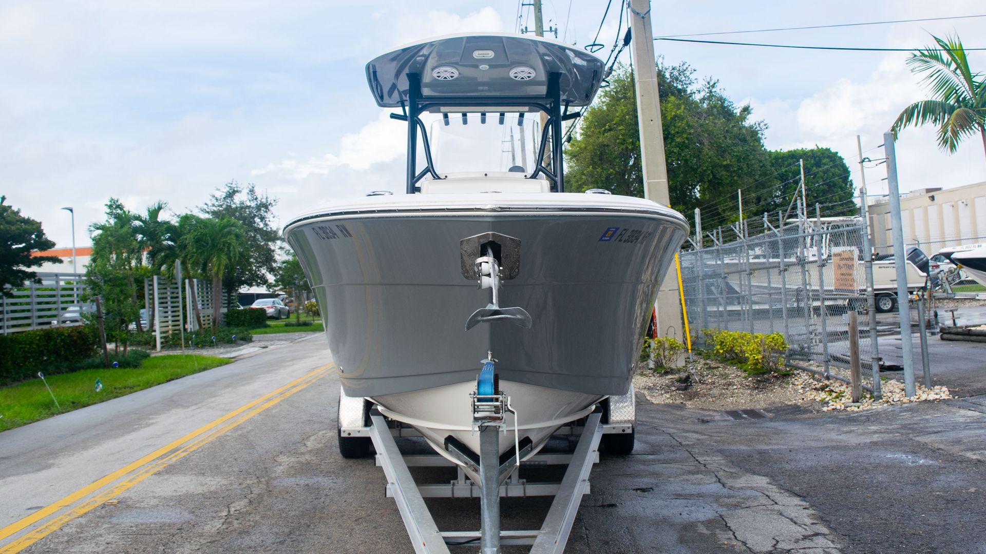 Used 2019 Cobia 261 CC #Y045 image 4