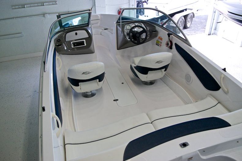 Thumbnail 13 for New 2014 Rinker Captiva 186 OB Bowrider boat for sale in Miami, FL