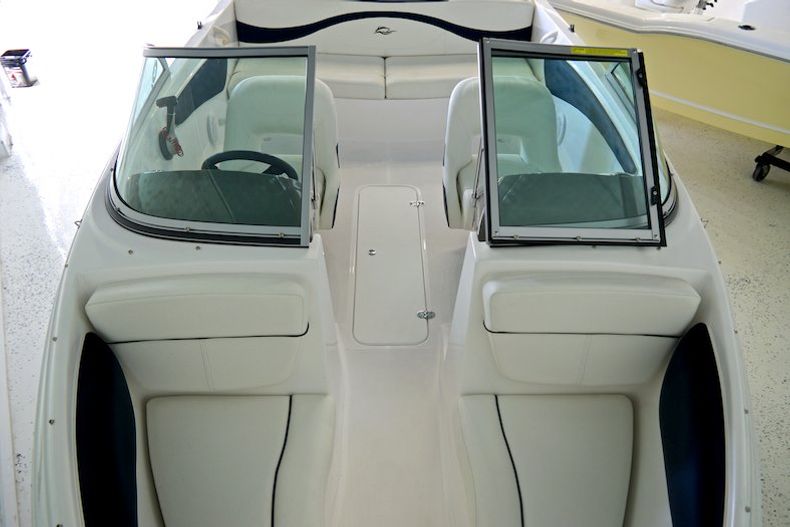 Thumbnail 19 for New 2014 Rinker Captiva 186 OB Bowrider boat for sale in Miami, FL
