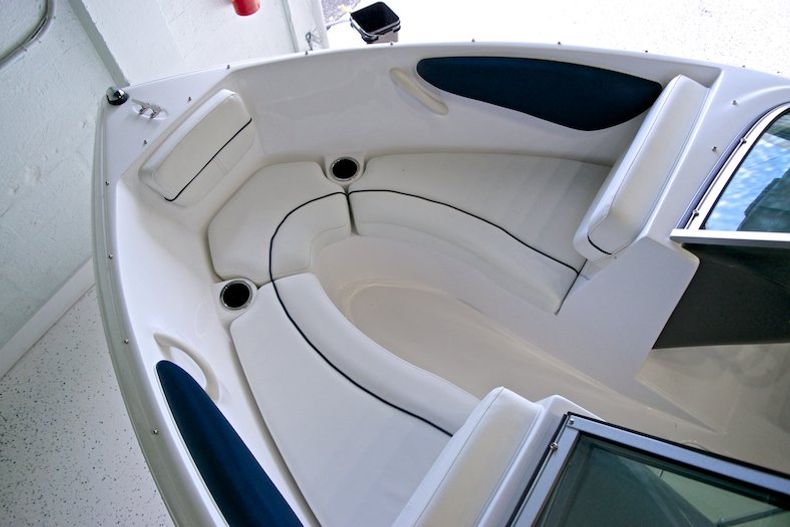 Thumbnail 25 for New 2014 Rinker Captiva 186 OB Bowrider boat for sale in Miami, FL