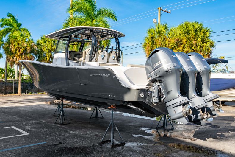 Thumbnail 5 for New 2021 Sportsman Open 352 Center Console boat for sale in West Palm Beach, FL