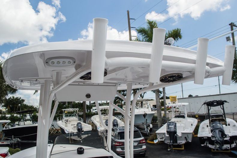 Thumbnail 10 for New 2015 Sportsman Open 212 Center Console boat for sale in Vero Beach, FL