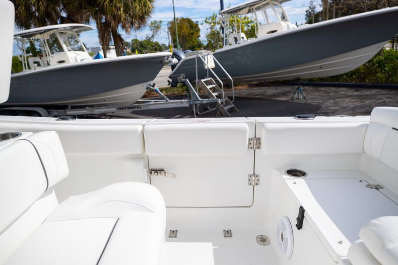 Thumbnail 20 for Used 2015 Sea Hunt Ultra 235 SE Center Console boat for sale in West Palm Beach, FL