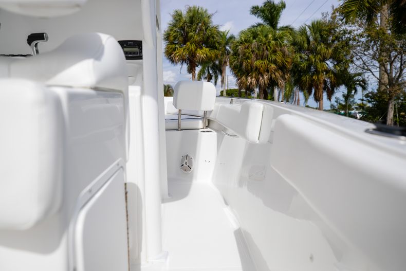 Thumbnail 22 for Used 2015 Sea Hunt Ultra 235 SE Center Console boat for sale in West Palm Beach, FL