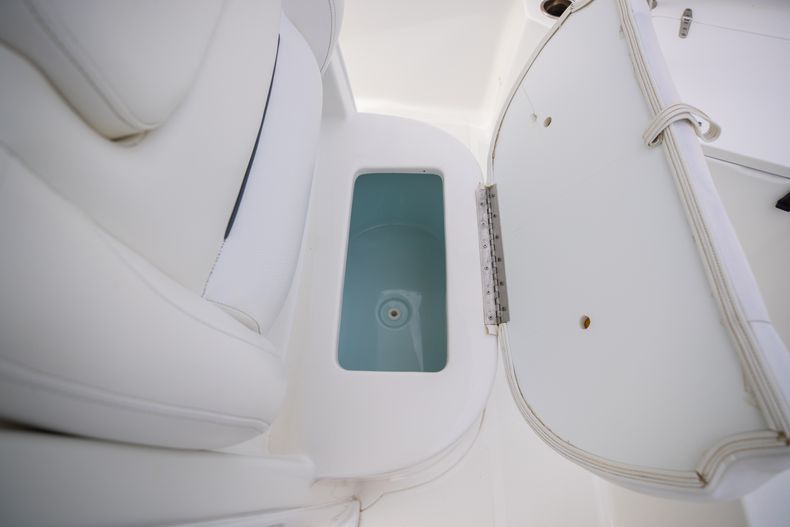 Thumbnail 48 for Used 2015 Sea Hunt Ultra 235 SE Center Console boat for sale in West Palm Beach, FL