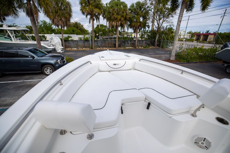 Thumbnail 43 for Used 2015 Sea Hunt Ultra 235 SE Center Console boat for sale in West Palm Beach, FL