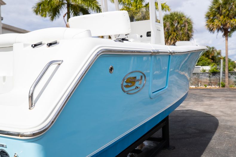 Thumbnail 11 for Used 2015 Sea Hunt Ultra 235 SE Center Console boat for sale in West Palm Beach, FL