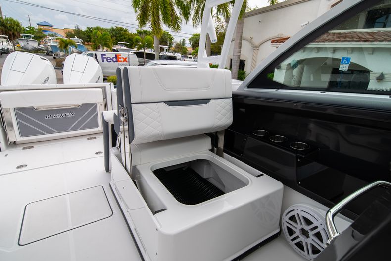 Thumbnail 40 for New 2021 Blackfin 252DC boat for sale in Fort Lauderdale, FL