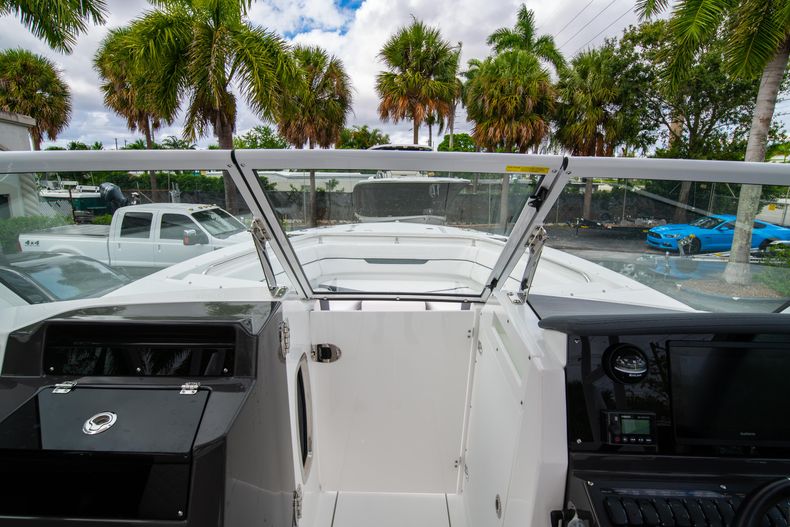 Thumbnail 44 for New 2021 Blackfin 252DC boat for sale in Fort Lauderdale, FL