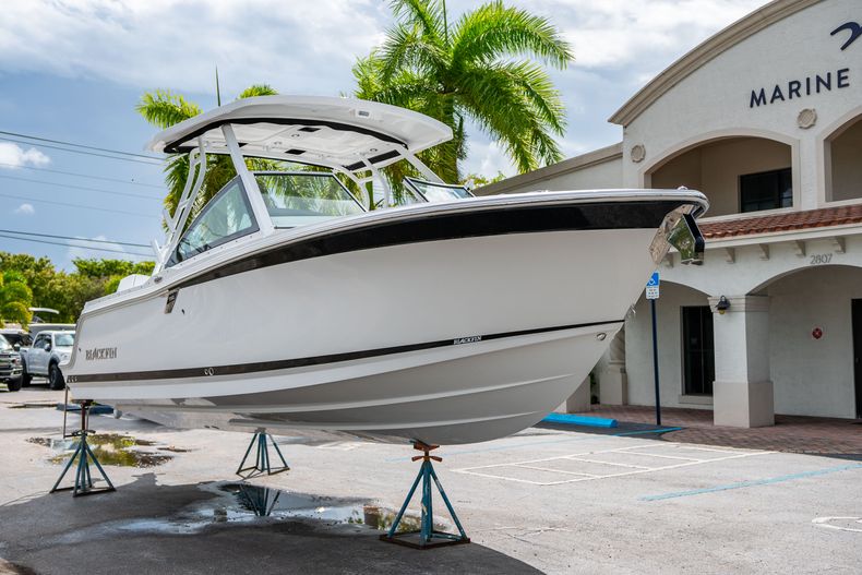 Thumbnail 1 for New 2021 Blackfin 252DC boat for sale in Fort Lauderdale, FL