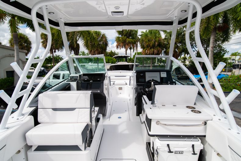 Thumbnail 23 for New 2021 Blackfin 252DC boat for sale in Fort Lauderdale, FL