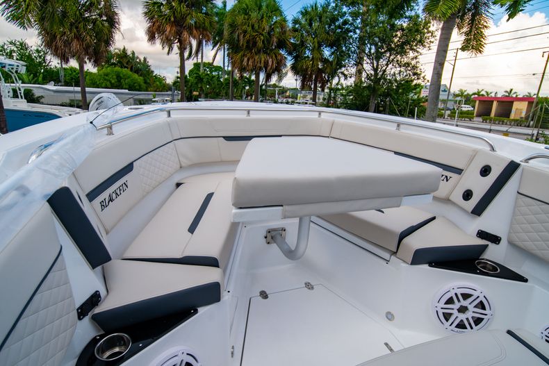 Thumbnail 52 for New 2021 Blackfin 272CC boat for sale in West Palm Beach, FL