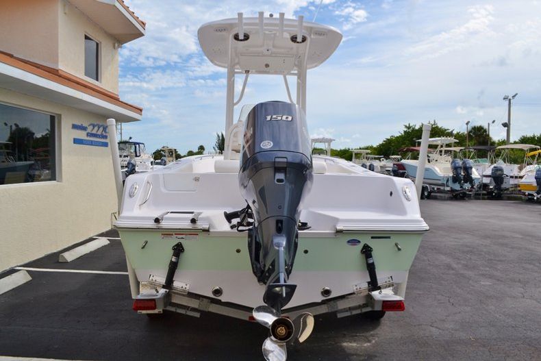 Thumbnail 6 for New 2015 Sportsman Open 212 Center Console boat for sale in West Palm Beach, FL