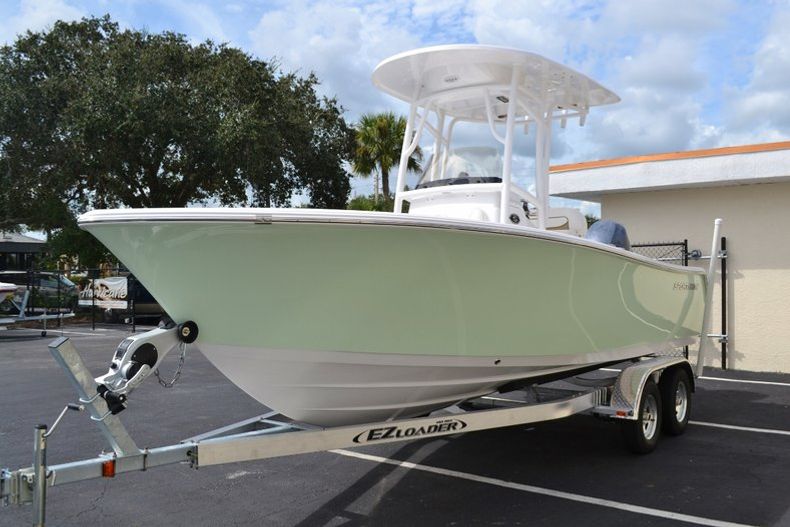 Thumbnail 3 for New 2015 Sportsman Open 212 Center Console boat for sale in West Palm Beach, FL