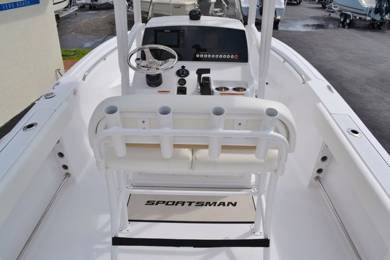 Thumbnail 10 for New 2015 Sportsman Open 212 Center Console boat for sale in West Palm Beach, FL