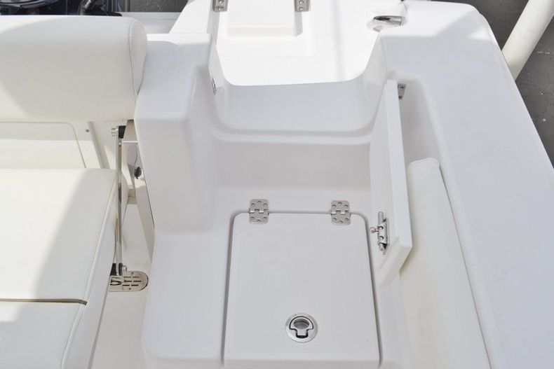 Thumbnail 24 for New 2015 Sportsman Open 212 Center Console boat for sale in West Palm Beach, FL