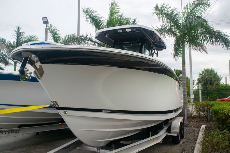 Thumbnail 2 for New 2021 Blackfin 272CC boat for sale in Fort Lauderdale, FL