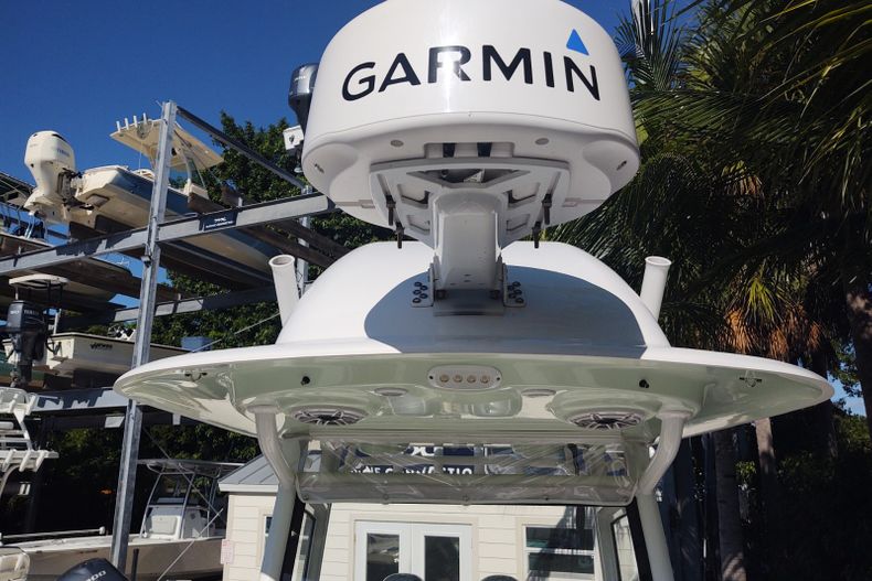 Thumbnail 17 for Used 2019 Sportsman Open 252 Center Console boat for sale in Islamorada, FL