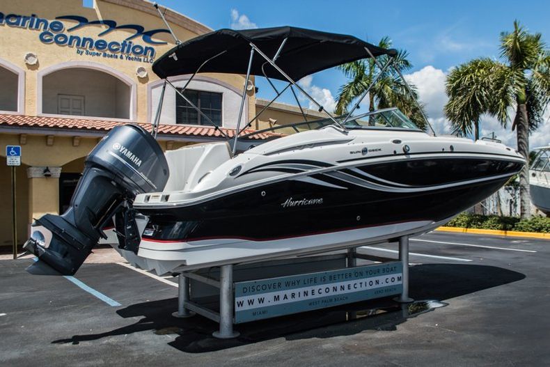 Image 7 for 2015 Hurricane SunDeck SD 2400 OB in West Palm Beach, FL
