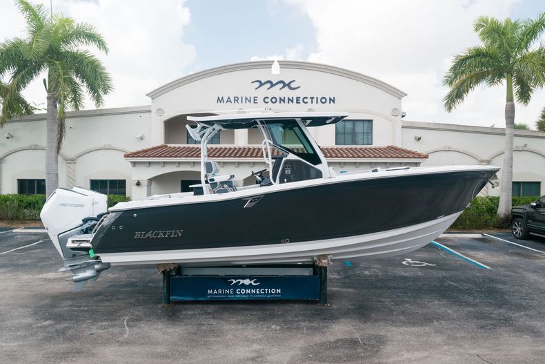 Used 2021 Blackfin 272CC boat for sale in West Palm Beach, FL