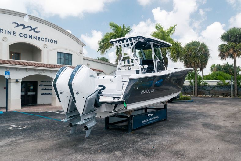 Thumbnail 7 for Used 2021 Blackfin 272CC boat for sale in West Palm Beach, FL