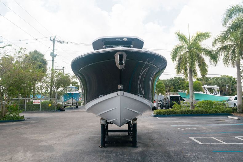 Thumbnail 2 for Used 2021 Blackfin 272CC boat for sale in West Palm Beach, FL