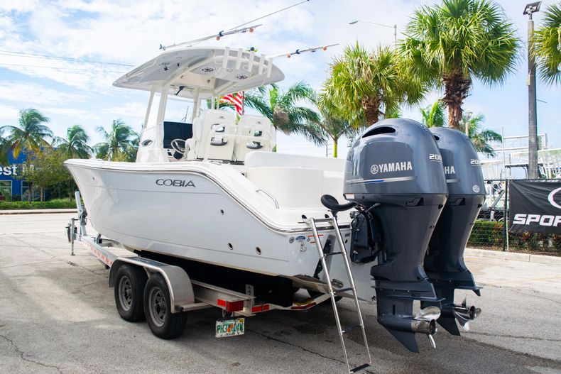 Thumbnail 5 for Used 2021 Cobia 262 CC boat for sale in Fort Lauderdale, FL