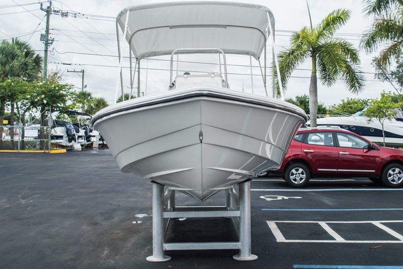 Thumbnail 2 for Used 2012 Pathfinder 2200 TRS Bay Boat boat for sale in West Palm Beach, FL