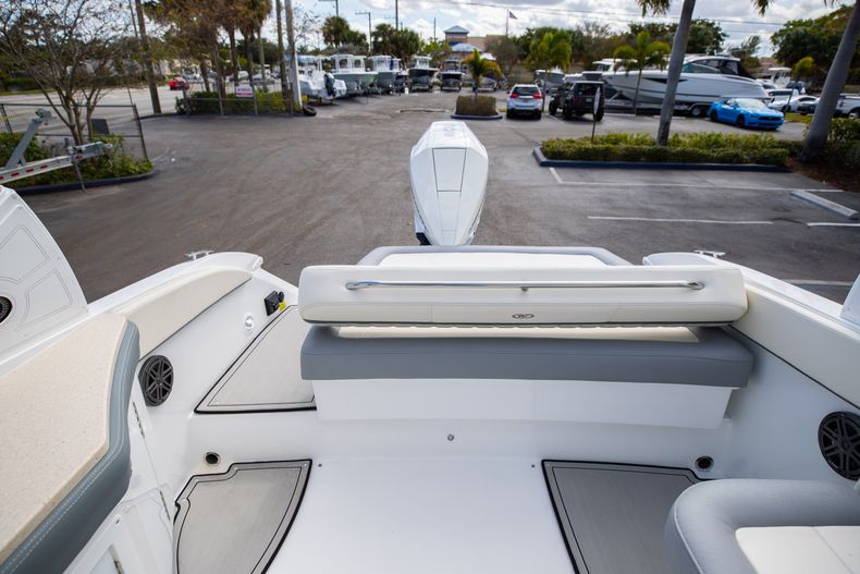 Thumbnail 24 for Used 2021 Cobalt 25SC boat for sale in West Palm Beach, FL