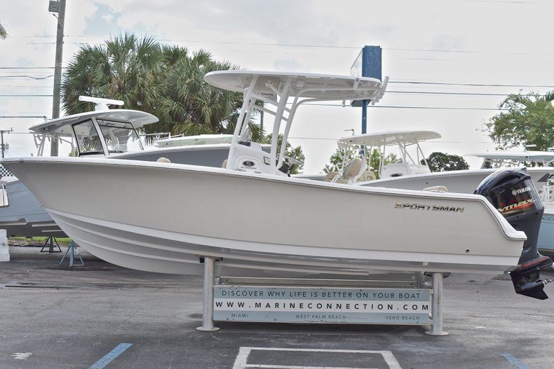 Thumbnail 4 for New 2018 Sportsman Open 232 Center Console boat for sale in West Palm Beach, FL