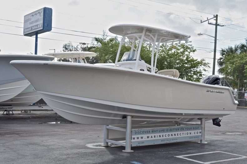 Thumbnail 3 for New 2018 Sportsman Open 232 Center Console boat for sale in West Palm Beach, FL