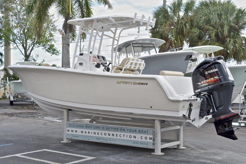 Thumbnail 5 for New 2018 Sportsman Open 232 Center Console boat for sale in West Palm Beach, FL
