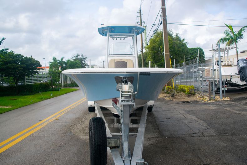 Thumbnail 2 for Used 2018 Tidewater 2700 Carolina Bay boat for sale in Miami, FL
