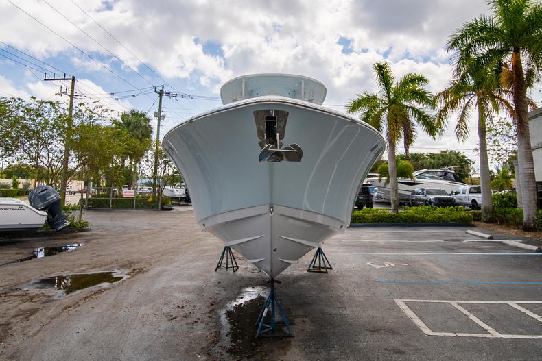 Thumbnail 2 for Used 2015 Sportsman Heritage 251 Center Console boat for sale in West Palm Beach, FL