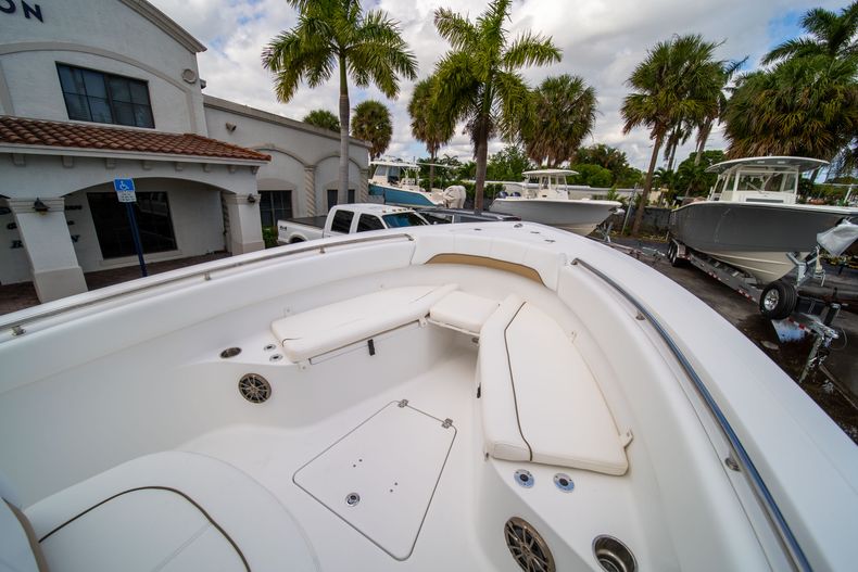 Thumbnail 36 for Used 2015 Sportsman Heritage 251 Center Console boat for sale in West Palm Beach, FL