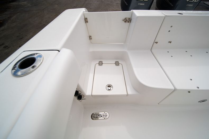 Thumbnail 8 for Used 2015 Sportsman Heritage 251 Center Console boat for sale in West Palm Beach, FL