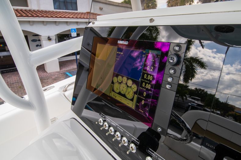 Thumbnail 26 for Used 2015 Sportsman Heritage 251 Center Console boat for sale in West Palm Beach, FL