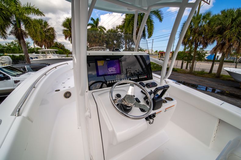 Thumbnail 28 for Used 2015 Sportsman Heritage 251 Center Console boat for sale in West Palm Beach, FL