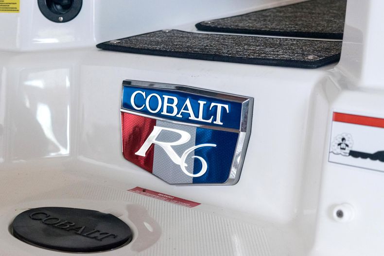 Thumbnail 14 for New 2021 Cobalt R6 OB boat for sale in West Palm Beach, FL