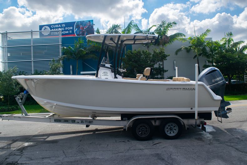 Thumbnail 4 for Used 2019 Sportsman Heritage 231 Center Console boat for sale in Miami, FL