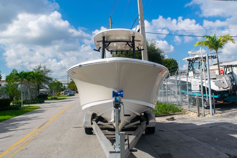 Thumbnail 2 for Used 2019 Sportsman Heritage 231 Center Console boat for sale in Miami, FL