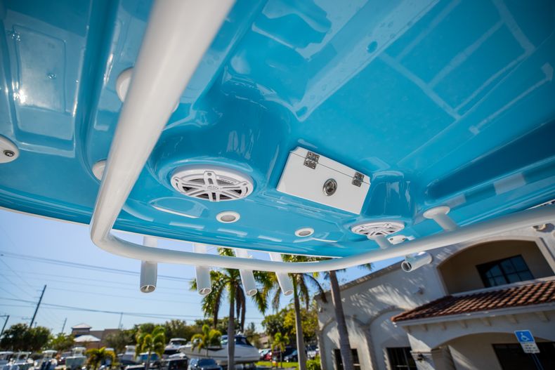 Thumbnail 21 for New 2021 Sportsman Masters 247 Bay Boat boat for sale in West Palm Beach, FL