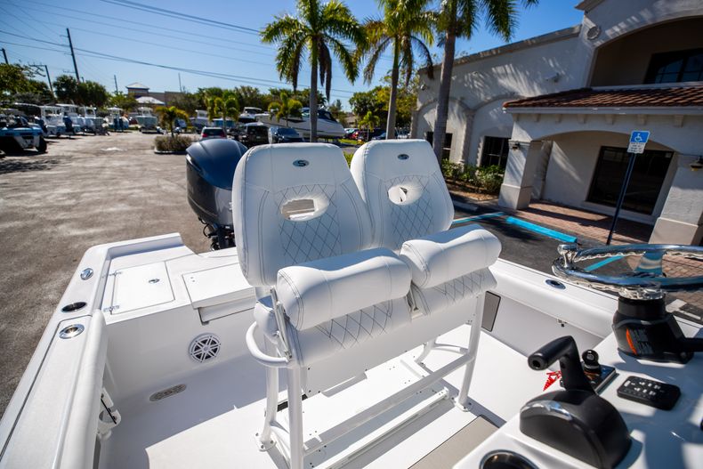 Thumbnail 22 for New 2021 Sportsman Masters 247 Bay Boat boat for sale in West Palm Beach, FL