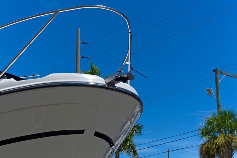 Thumbnail 11 for Used 2001 Maxum 2700 SCR Sport Cruiser boat for sale in West Palm Beach, FL